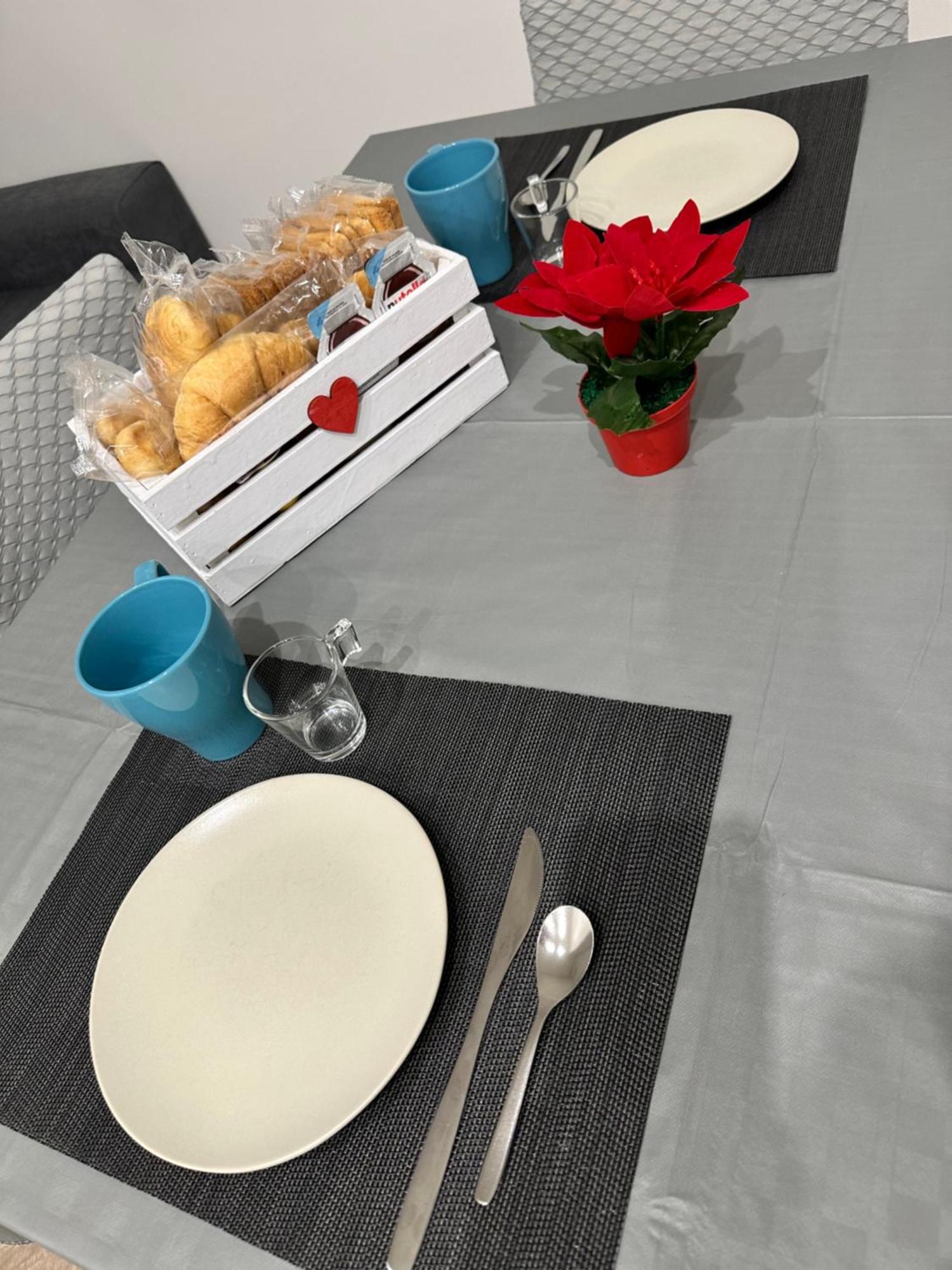 Don Michele Apartment Napoli Bagian luar foto