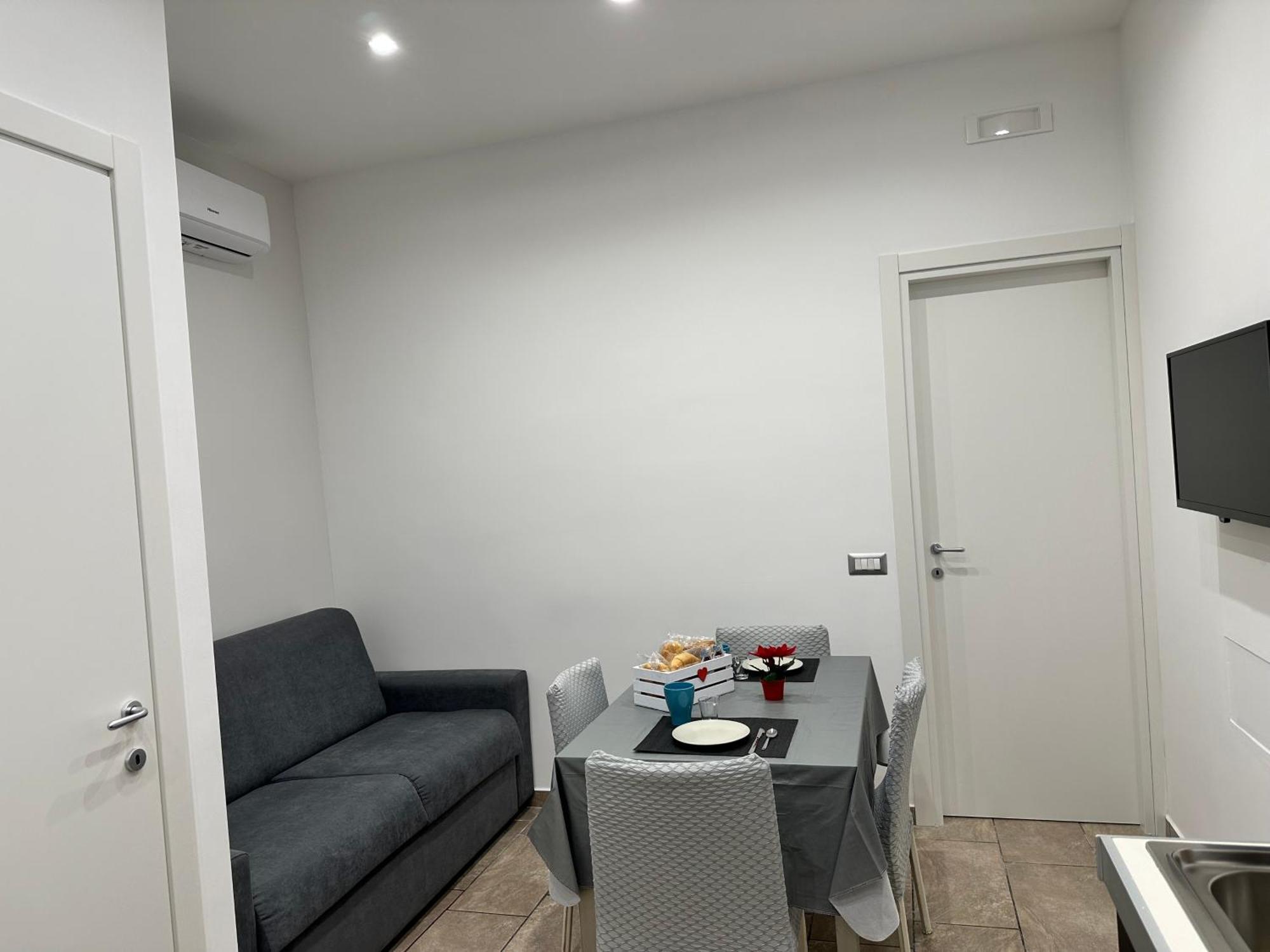 Don Michele Apartment Napoli Bagian luar foto