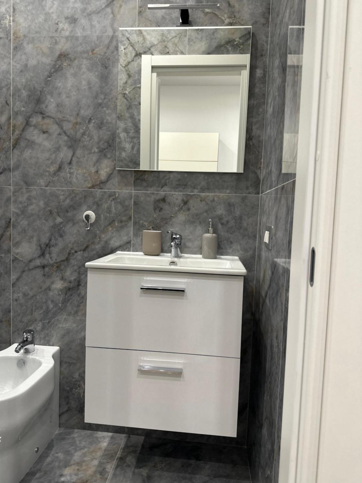 Don Michele Apartment Napoli Bagian luar foto